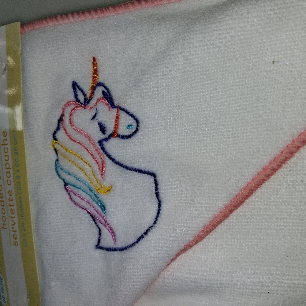 Unicorn Embroidered Kids Bath Towel - White and Pink - Picture 2 of 3